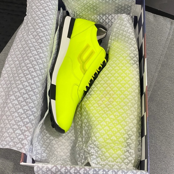 🛑SOLD🛑🥎BALLY GAVINO RUNNERS🥎 - Picture 9 of 12